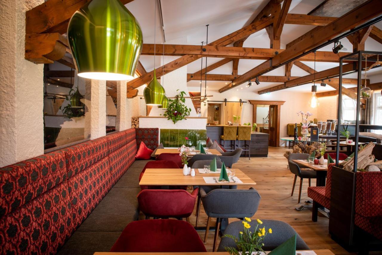 Hotel Buerglstein Sankt Wolfgang im Salzkammergut Luaran gambar