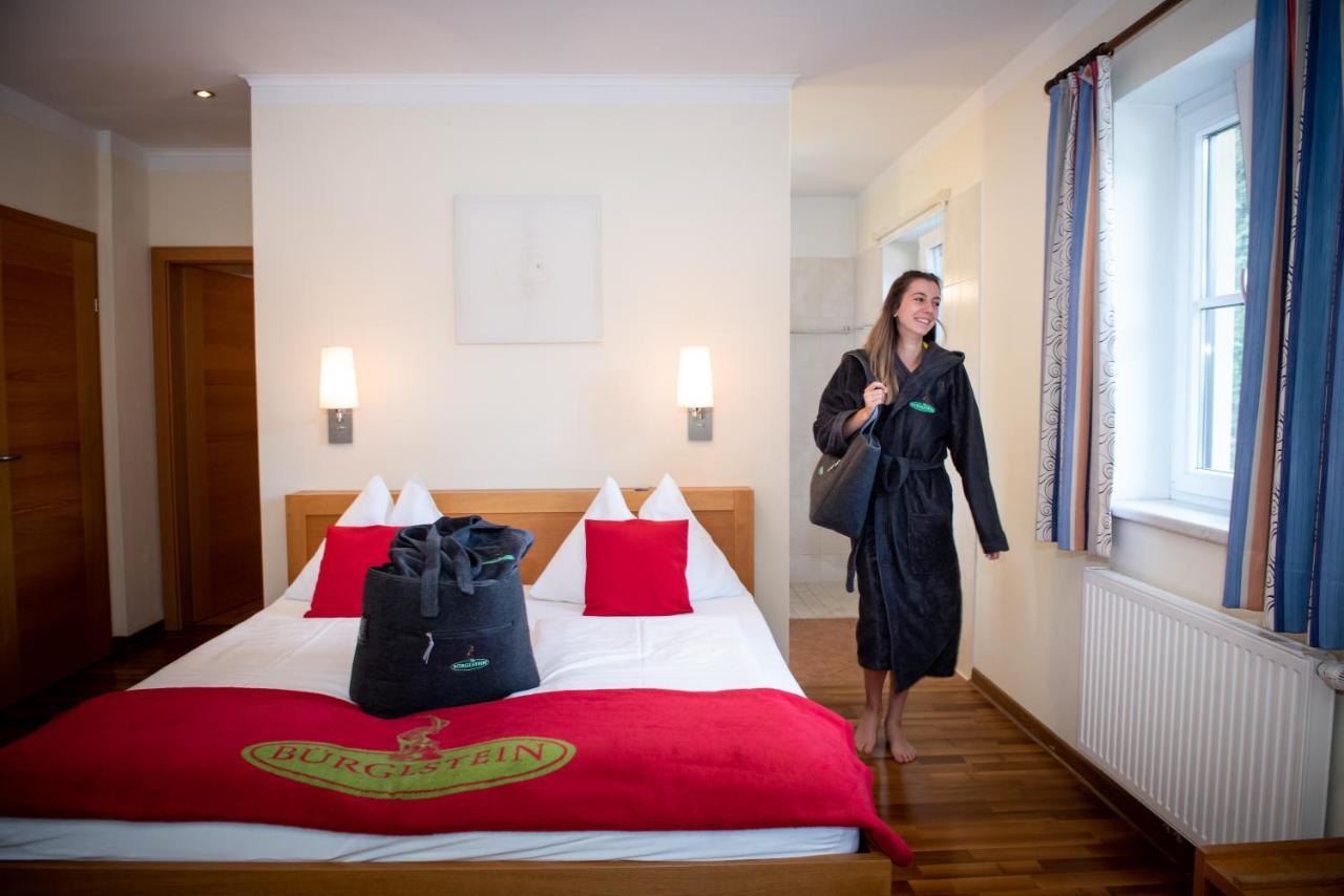 Hotel Buerglstein Sankt Wolfgang im Salzkammergut Luaran gambar
