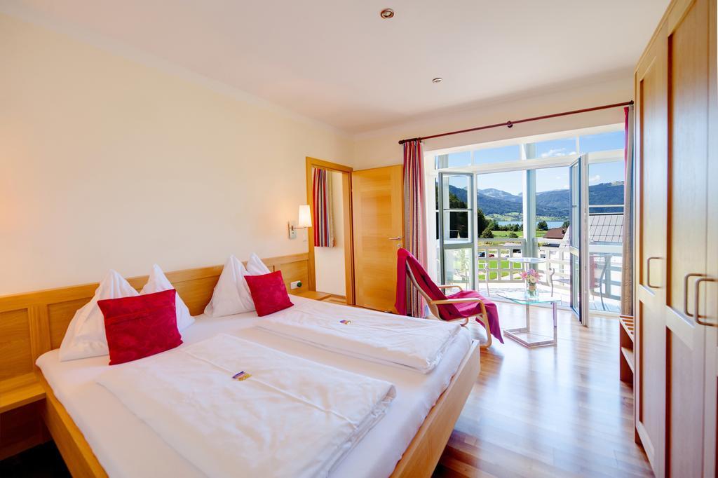 Hotel Buerglstein Sankt Wolfgang im Salzkammergut Luaran gambar