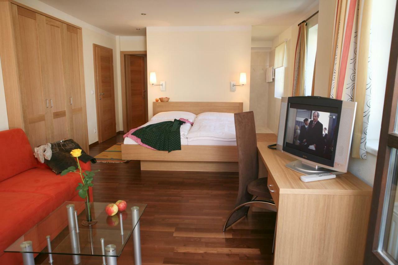 Hotel Buerglstein Sankt Wolfgang im Salzkammergut Luaran gambar